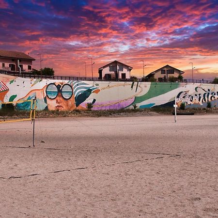 Sunrise By The Sea Apartment คอนสตันซา ภายนอก รูปภาพ