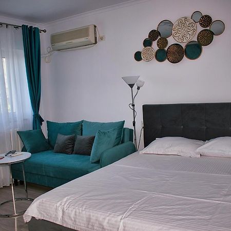 Sunrise By The Sea Apartment คอนสตันซา ภายนอก รูปภาพ
